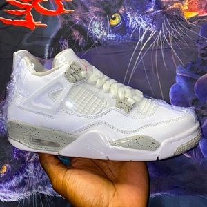 Jordan 4 “oreo” size 4.5y